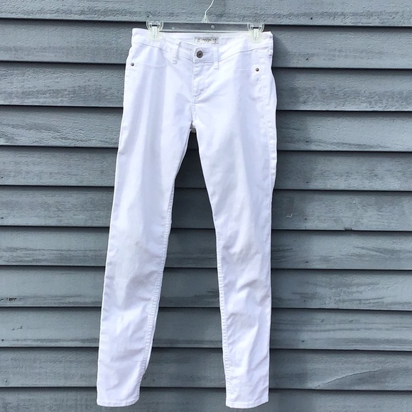 Abercrombie & Fitch White Denim Skinny Jeans Size 2/26 - Picture 2 of 9